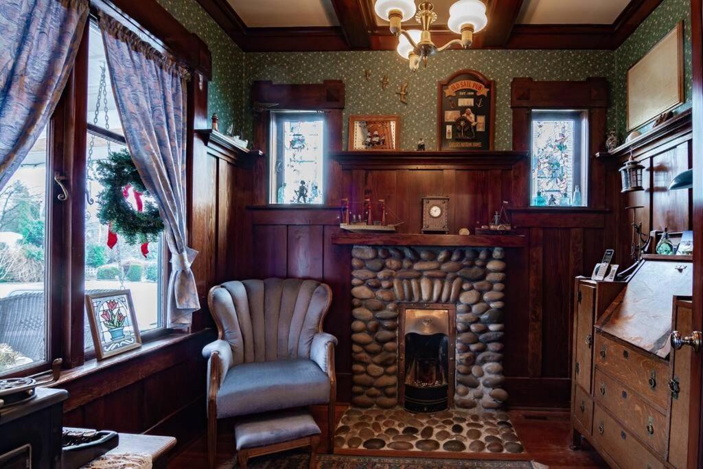 The Hazelhouse Bed & Breakfast Chilliwack